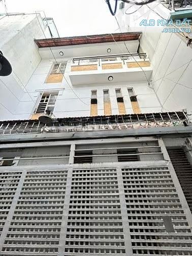 Nhà sát MT Nguyễn Duy Dương, 6x7 - 3 tầng 4pn 3wc 14 triệu