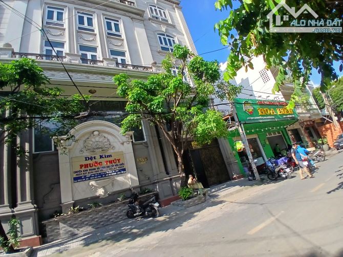 không có căn thứ 2 , bán nhà Bàu Cát Tân Bình hẻm xe tải DT 65m2 chỉ 8 tỷ