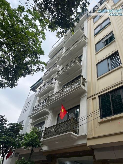 Bán nhà dương nội , 50m, 5 tầng, tặng nội thất