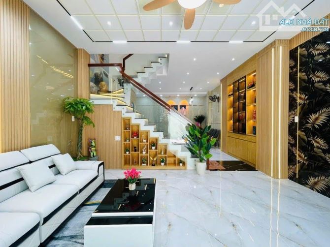 Bán nhà Gò Vấp, hẻm xe hơi Thống Nhất, gần Cityland, 5 x 11, 3 tầng, 3Pn, 6 tỷ