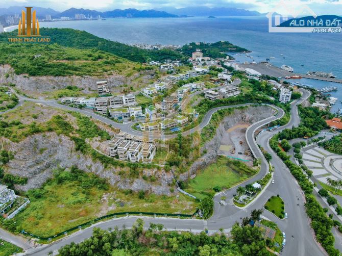 SỞ HỮU HAY BIỆT THỰ ANH NGUYỄN VIEW BIỂN