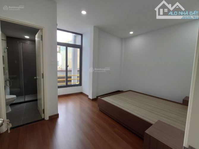 Bán nhà Nguyễn Tri Phương, Q.10, diện tích khủng 180m2, giá 7.x tỷ