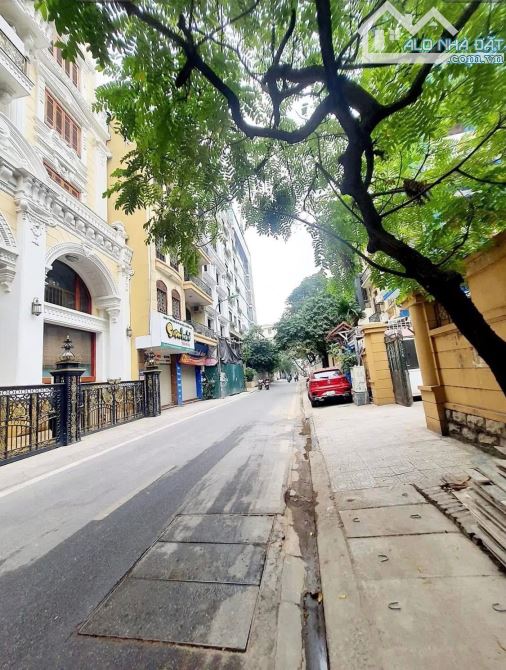 MẶT PHỐ LINH LANG, BĐ, 110M2, 9T. MỚI CÓNG - SIÊU DÒNG TIỀN ĐẲNG CẤP