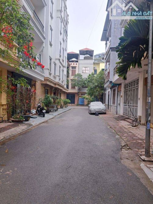 Bán nhà KĐT Văn Quán, Hà Đông, diện tích 86m2, giá 21,5 tỷ.