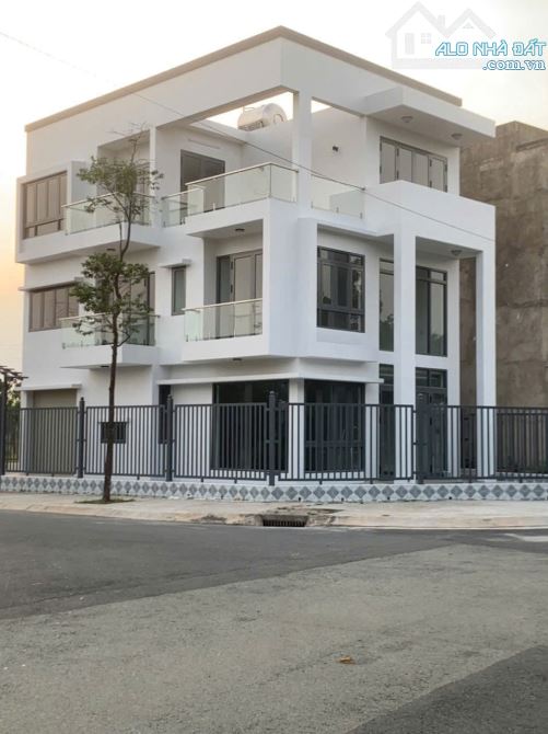 Lô A2 có SỔ Khu dân cư Làng Sen Việt Nam Long An, giá rẻ
