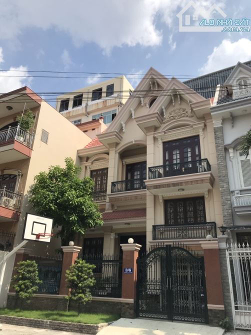 Biệt Thự Mặt Tiền K300, P12, Tân Bình. DT: 8x20.5m, Hầm 5 Tầng Siêu Đẹp Giá Bán 45 Tỷ