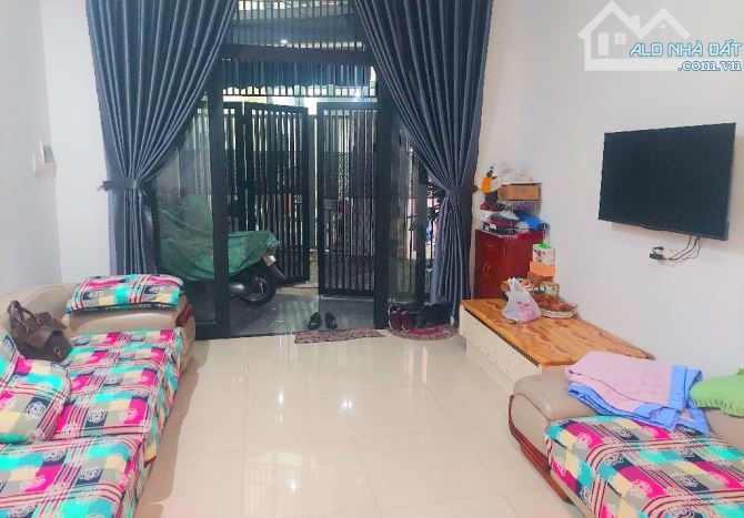 CHỈ HƠN 3 TỶ - NHÀ 2 TẦNG MỚI CỨNG TẠI HÒA CƯỜNG, HẢI CHÂU Vị trí đắc địa - Sát Lê Thanh N