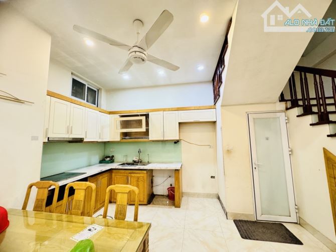 BÁN NHÀ LĨNH NAM , 65M2 X 2T HÀNG XÓM TIME CITY