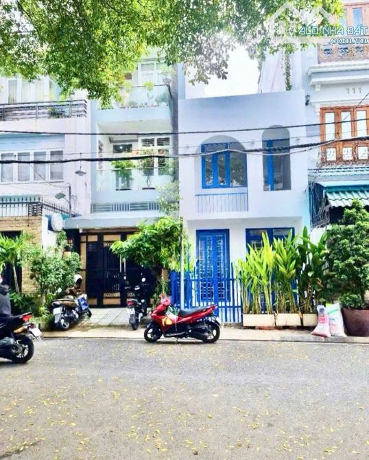 Bán nhà hẻm 52 Thoại Ngọc Hầu, phường Phú Thạnh, quận Tân Phú dt 4x20m 1 lầu giá 9 tỷ