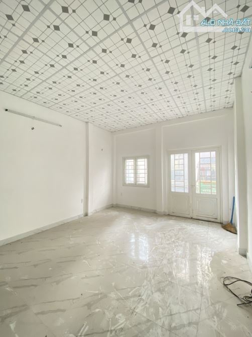 BÁN NHÀ 2 MẶT HẺM - HẺM XE HƠI 8M - AEON MAILL BÌNH TÂN 82M - 5.3 TỶ