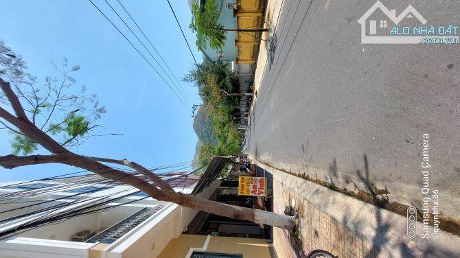 BÁN LÔ ĐẤT 3 MẶT HẺM OTO QUẢNG ĐỨC, VĨNH HÒA, NHA TRANG. DT 105 M2 NGANG 5.5M GIÁ 45 TR.M2