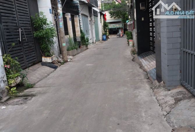 NHÀ MỚI 3 TẦNG, SD 240M + SÂN 4 BÀN TIỆC, 7,199 tỷ NGANG 5, HXH, LINH CHIỂU THỦ ĐỨC