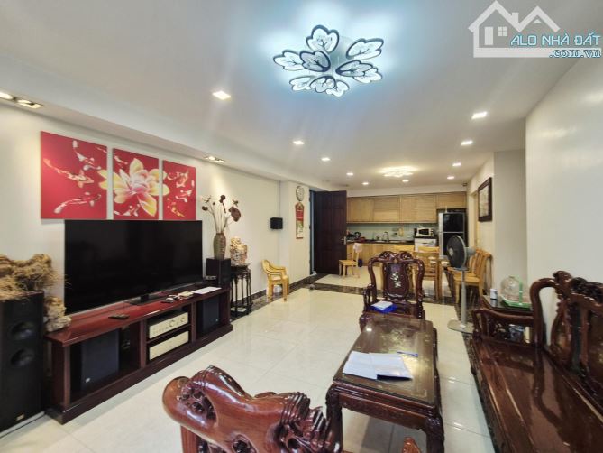 Bán Căn hộ N02 Chùa Láng 95m² Chùa Láng 2PN+ Slot đỗ xe ô tô