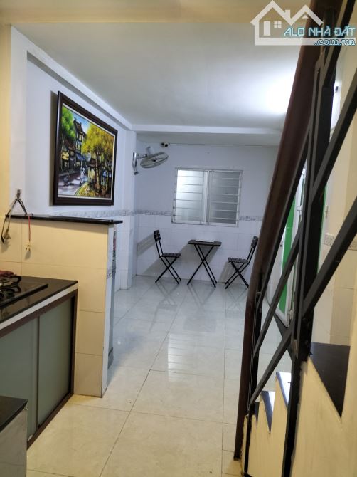 chủ bán nhà 702/45 Điện Biên Phủ - giá 2,75 tỷ
