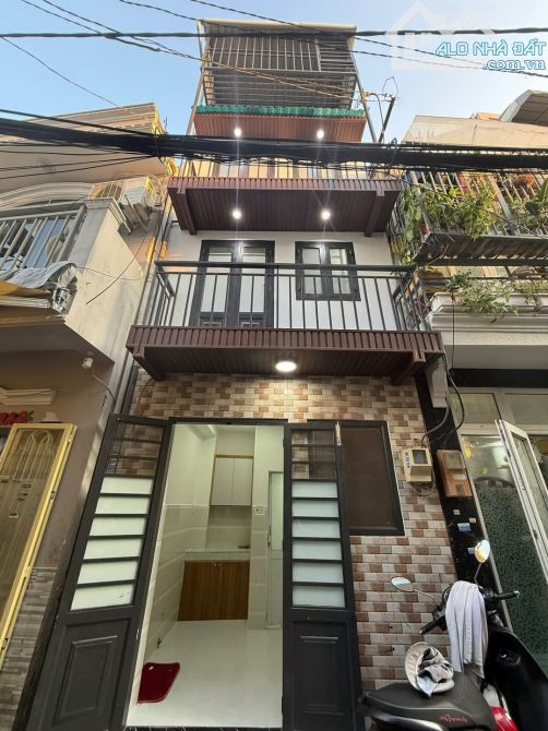 Chỉ 1.85 Tỷ Có Nhà Phạm Văn Đồng - Hẻm Ôtô Đỗ Cửa - 3 Tầng 2PN