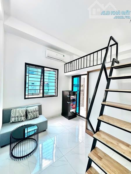 Bán nhà Kim Giang 5tầng 9 phòng khép kín doanh thu 40tr/tháng 7.6tỷ