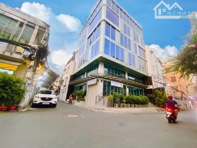 CHÍNH CHỦ 1 ĐỜI BÁN NHÀ 2 TẦNG- DT 4.25m ❌16.5m( nở hậu nhẹ) đường TRƯƠNG CÔNG ĐỊNH