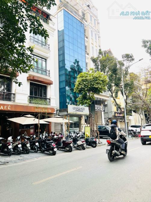 BÁN NHÀ MẶT PHỐ PHÙNG HƯNG - HOÀN KIẾM - VỈA HÈ - KINH DOANH - THANG MÁY - LÔ GÓC 3 THOÁNG