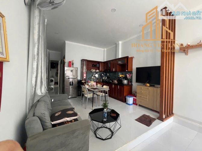 Bán nhà cấp 4 hẻm Trần Huy Liệu thông qua 17 Nguyễn Viết Xuân
