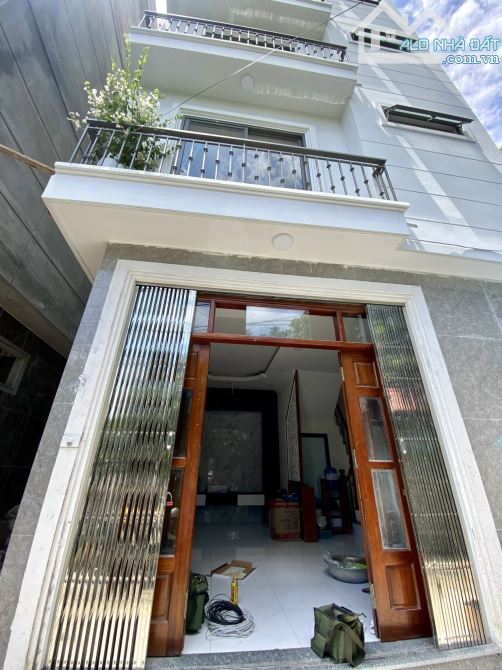 Giáp Ngoại Giao Đoàn, Xuân La Xuân Đỉnh - Tây Hồ, 51M2×5 Tầng, 4.1M Mặt Tiền