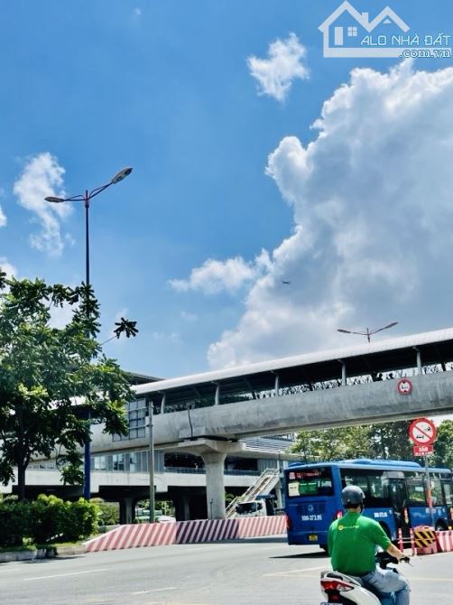 Bán nhà cc tự xây, 120m2, ôtô ngủ trong nhà, chỉ 6.5 tỷ, cạnh kdl Suối Tiên, Tp.Thủ Đức