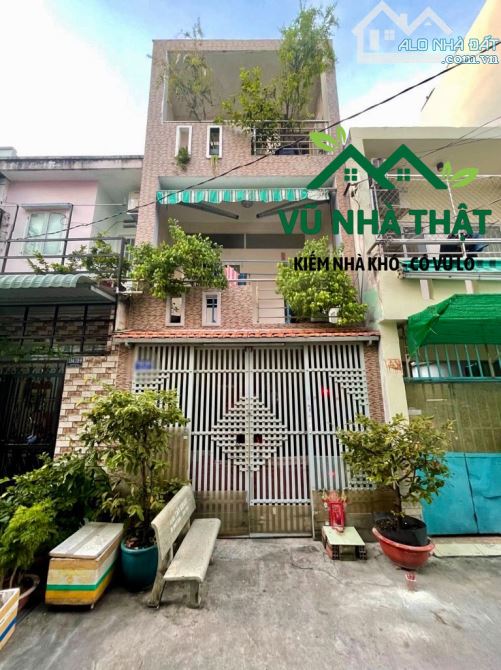 Bán Nhà 3 Tầng Chiến Lược Bình Tân – Giáp Q6  – Xe Hơi Đỗ Cửa  – Giá Chỉ 5.5 Tỷ TL