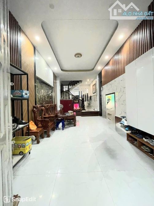 [TÂN PHÚ] TÔ HIỆU- HOÀ BÌNH- HXH 7M-NHÀ ĐÚC BTCT 4x22m- 1 trệt 2 lầu sân thượng- 9.x Tỷ