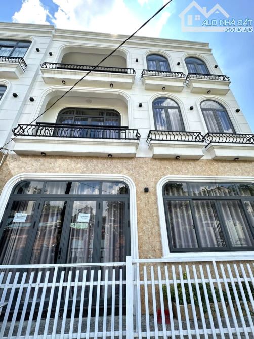 Đất giá rẻ Quận 2, Hẻm Xe Hơi, Dt 61m2 ( 4.5 x 14 ), Khu Dân trí cao, chỉ 5.1 ty