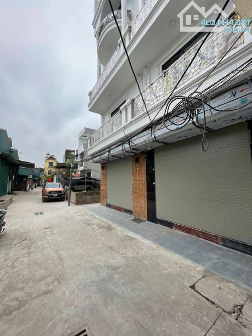 Bán Nhanh Nhà Bát Khối 42m 6 Tầng Thang Máy mặt tiền 3.9m Chỉ 8.4 Tỷ Long Biên Gara ÔTô