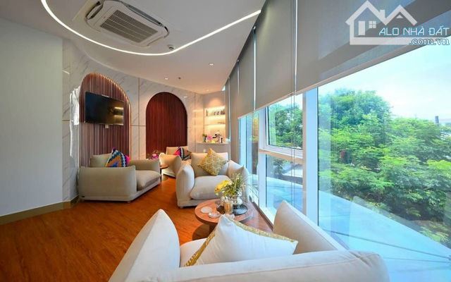 🏢 CƠ HỘI ĐẦU TƯ SIÊU HOT - TÒA NHÀ GÓC 2 MẶT TIỀN TẠI QUẬN 1 - NGUYỄN TRÃI - GIÁ 450 TỶ🏢