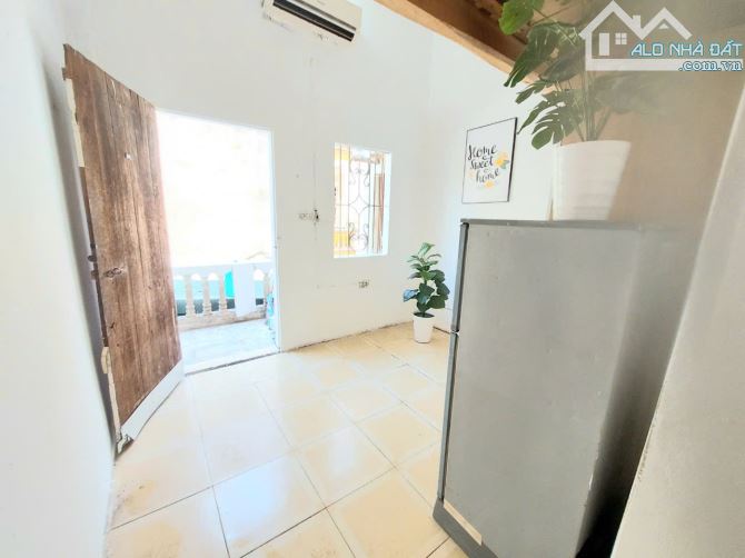 Cho Thuê CCMN 241 Yên Xá 20m2 Gác Xép Vskk Cửa Sổ Ban Công Gần Chợ Full Nội Thất Gần Chợ