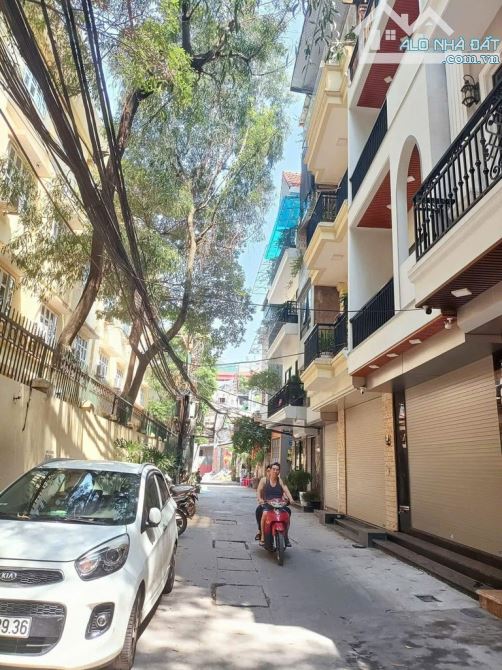 TRẦN KHÁT CHÂN MẶT NGÕ KINH DOANH - Ô TÔ - NGÕ THÔNG - 67M 12,X TỶ CÒN THƯƠNG LƯỢNG