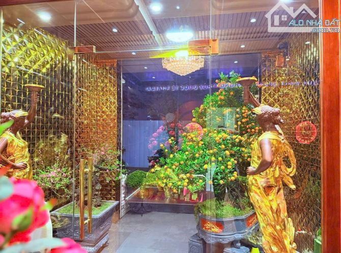 Bán nhà mặt phố Mai Anh Tuấn, ở vip sướng, kinh doanh đỉnh, view hồ, tiện ích ngập tràn