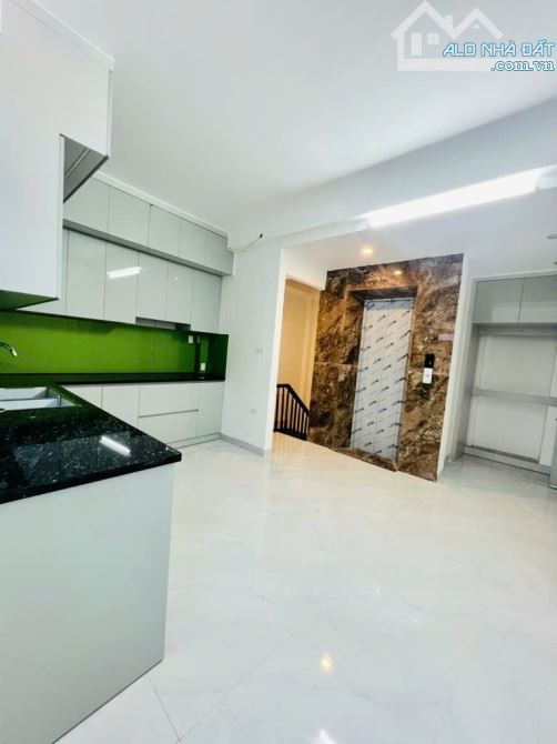 💥Nhà Xây Mới Văn Chương, 30m Ra Ôtô Tránh, DT 36m2, 6 Tầng Thang Máy, Giá 7.x Tỷ