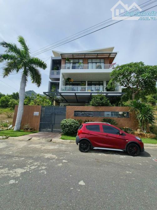 Bán biệt thự view biển hòn xện Nha Trang Khánh Hòa