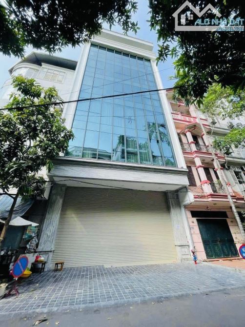 Toà Mặt Phố Lạc Long Quân 8 Tầng Thang Máy, Kinh Doanh Tốt, Mặt Tiền 6m Vỉa Hè Rộng 43 Tỷ