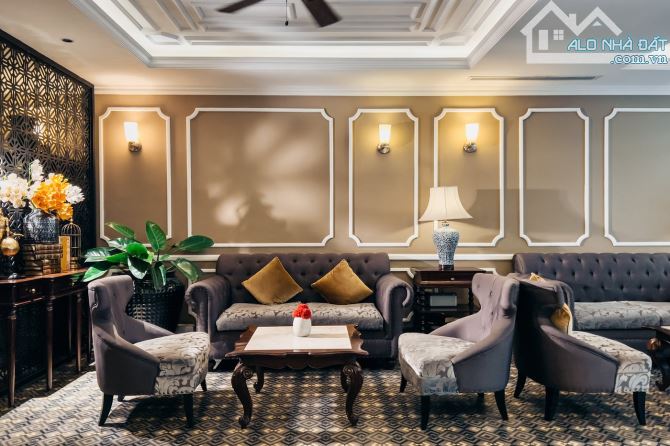 Bán tòa Khách Sạn MP Bà Triệu, Hai Bà Trưng dt 150m2 xây 10 tầng, mt 8m giá 120 tỷ.