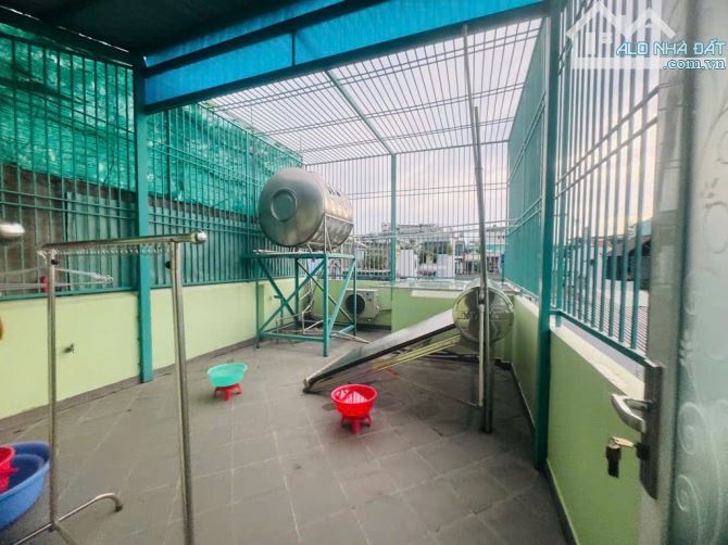 KHU CHỢ PHẠM VĂN BẠCH, TÂN BÌNH-99.5M2-3TẦNG-Ô TÔ 4 CHỖ ĐỔ CỬA-NHỈNH 7TỶ TL - 10
