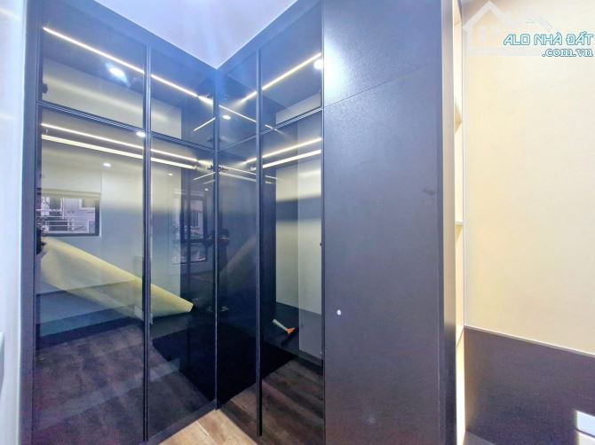 7,59 tỷ dt 40m 5t 6mMT sở hữu nhà minh khai,lô góc,xây mới,gần phố,tt hai bà trưng  - Nằm - 10
