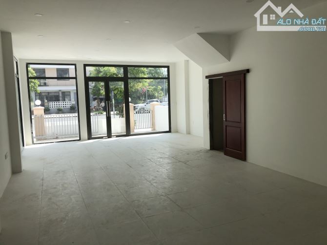 Chuyên cho thuê biệt thự Dương Nội làm văn phòng, nhà hàng, mầm non, ở, giá từ 20tr/tháng. - 10