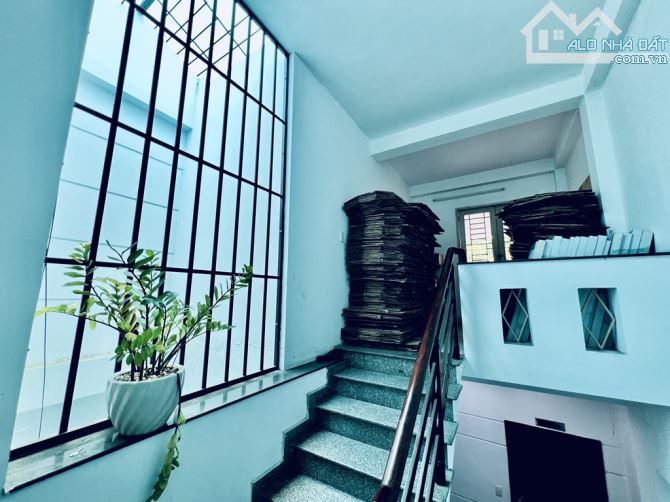 Gấp 10.7 Tỷ- Trần Thị Trọng- Tân Bình- Vị trí kinh doanh tốt- DT 4.5x18mx 4 tầng - 10