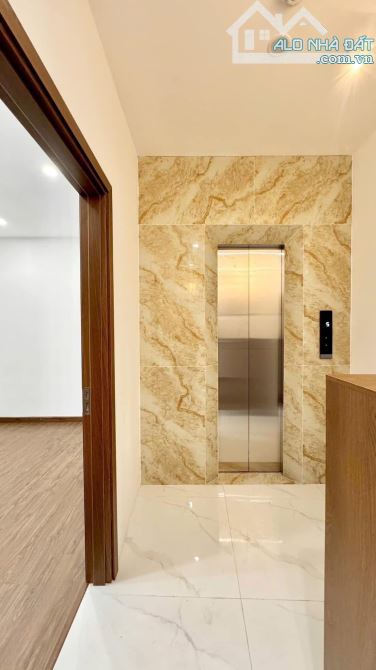 BÁN NHÀ Vũ Ngọc Phan 7 tầng xây mới thang máy, dt 79m2, mt 4.6m, 17.9 tỷ - 10