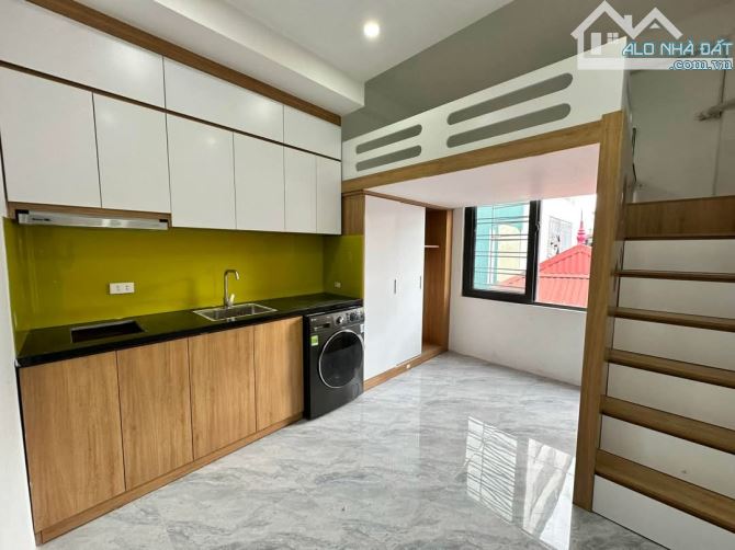 Toà CCMN xây mới 7 tầng thang máy 279 Đội Cấn, 15 căn hộ dòng 80 tr/tháng. Giá 15.6 tỷ - 10