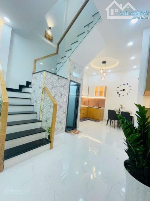 BÁN NHÀ HUỲNH VĂN BÁNH, 3 PN, ĐANG CHO THUÊ 16TR. - 10