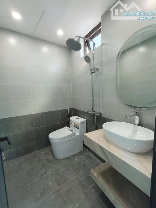 Trần Cung - Lô góc cực thoáng - Ô tô vào nhà - Thang máy - 18.5 tỷ - 10