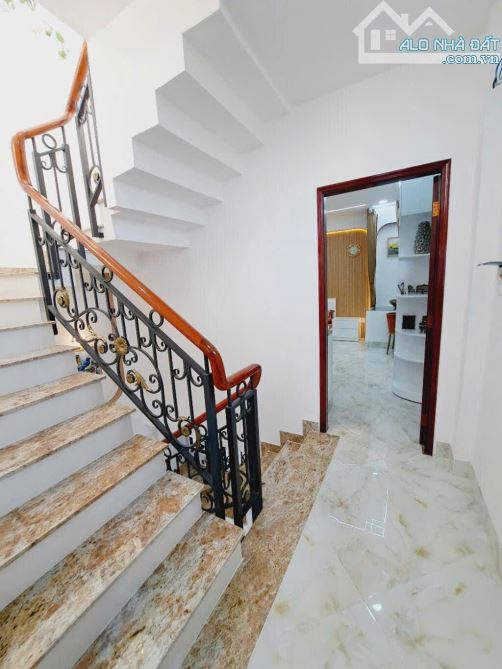 Bán nhà Tỉnh Lộ 10, Bình Tân, 4 tầng mới đẹp, 51m² - 4.1x13 - full nội thất, chỉ nhỉnh 6tỷ - 10