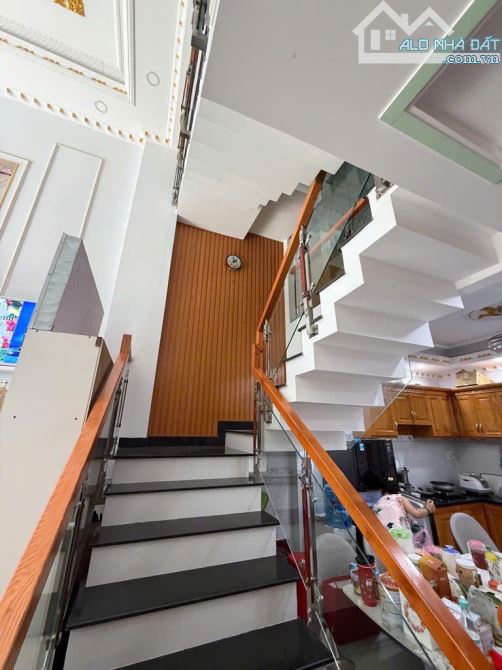 Bán nhà mới- đẹp 5 tầng HXH thông ngay chợ Gò Xoài, 48m² - giáp Tân Phú chỉ nhỉnh 6 tỷ - 10