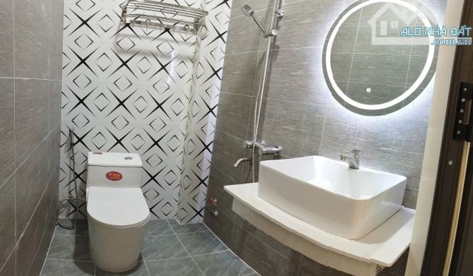 Nhà Mới xây MT Kênh 04 TL28 Q.12, 7PN 8WC có PN Trệt,PN Master ST 40m2 - 10