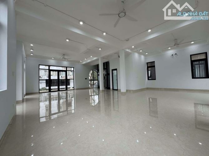 Chuyên cho thuê biệt thự Dương Nội làm văn phòng, nhà hàng, mầm non, ở, giá từ 20tr/tháng. - 11