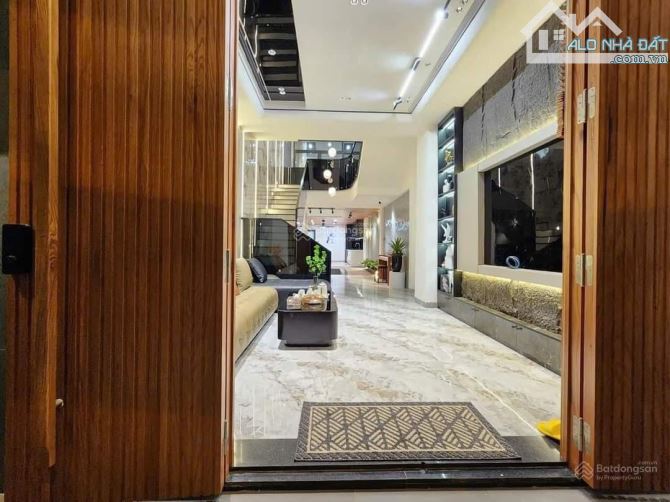 NGỘP LẮM RỒI ! bán gấp MT ngay Bắc Hải ( sát TTVH Q10 , giá giảm sâu chỉ còn 15.8 tỷ thôi - 11